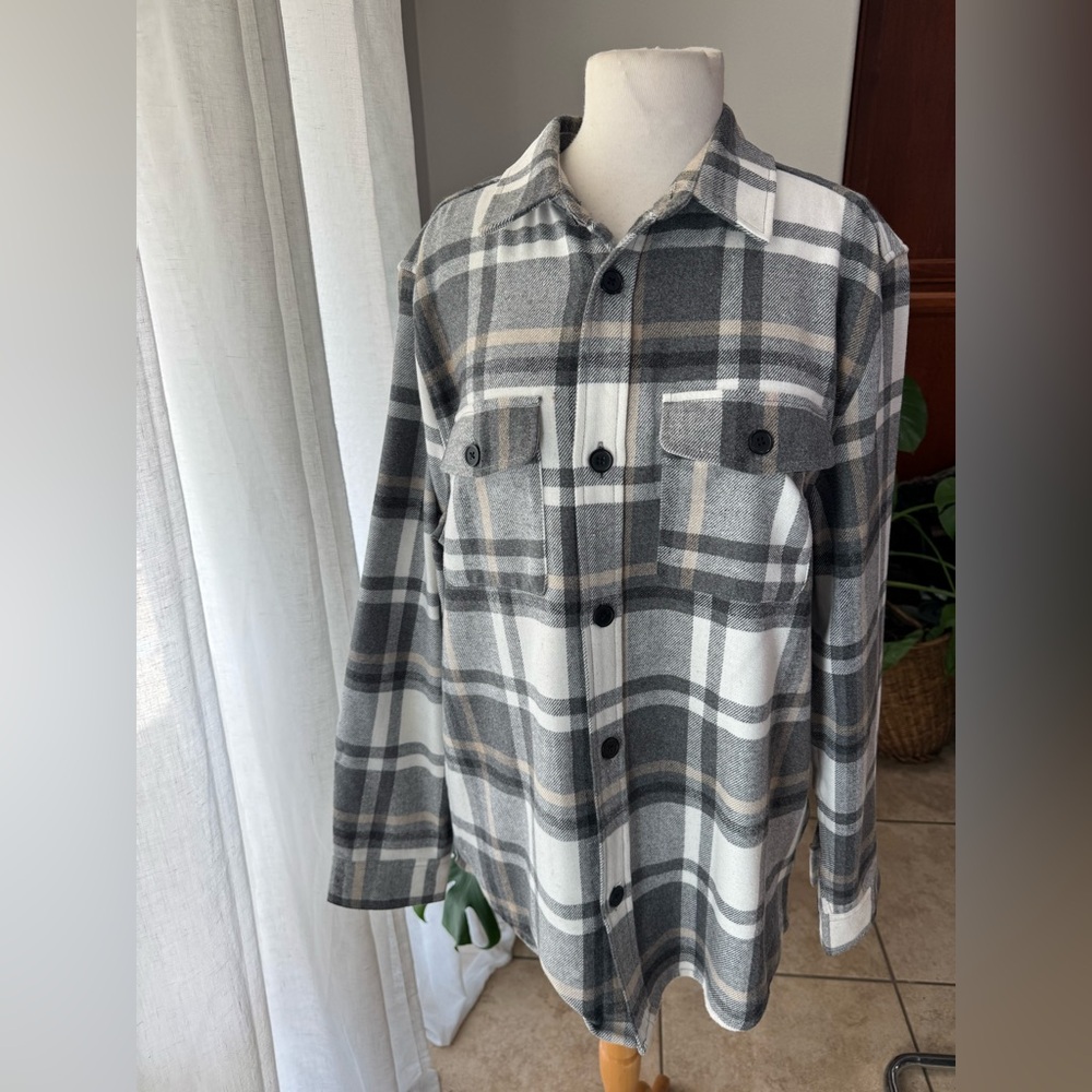 H&M Plaid Flannel Shirt Jacket Gray White Beige Regular‎ Fit Men’s Size L
